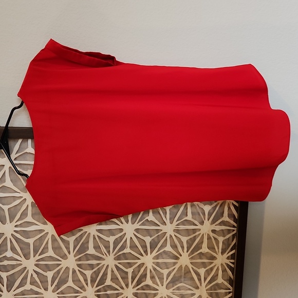 Red Express top - Picture 2 of 3
